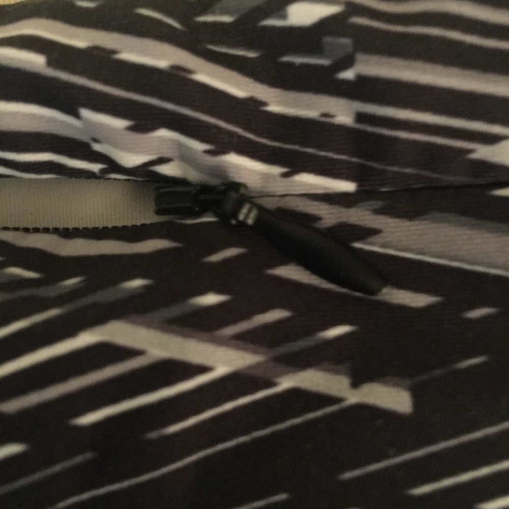 Fabletics - Picture 3 of 5